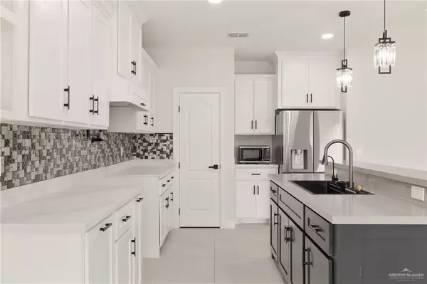 Alton, TX 78573,1004 Orchard DR