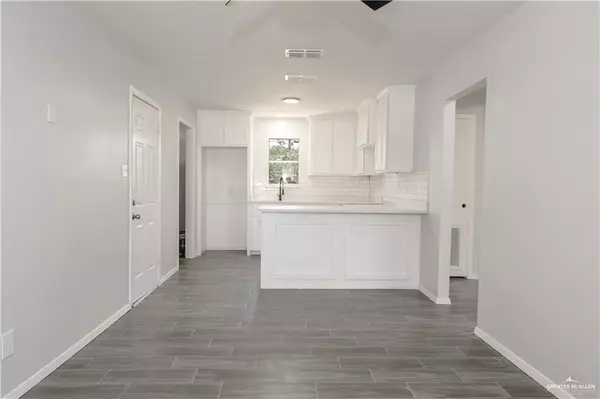 Mcallen, TX 78501,2420 Quince AVE