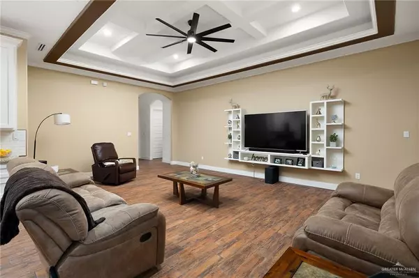 Edinburg, TX 78539,1408 May DR