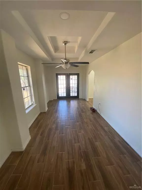 Elsa, TX 78543,912 Max DR