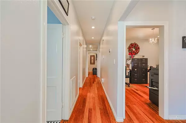 Edinburg, TX 78539,513 S 10th AVE