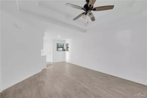 Alamo, TX 78516,831 W Hackberry AVE