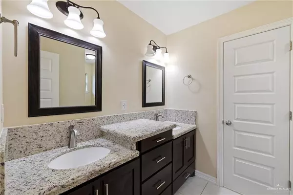 Edinburg, TX 78542,4914 Mission ST