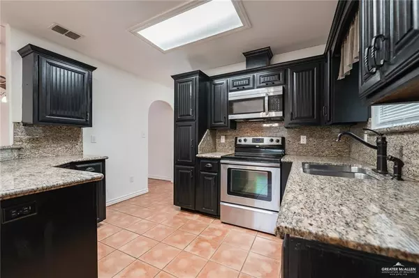 Mcallen, TX 78504,7512 N 30th ST