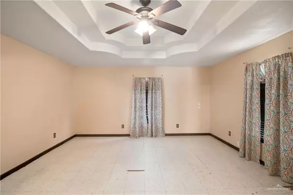 Mission, TX 78573,7926 Swiss LN W