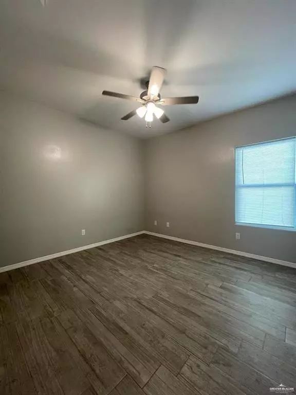 Weslaco, TX 78596,1809 Redbud LN #3