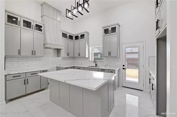 Edinburg, TX 78542,2085 Trophy DR