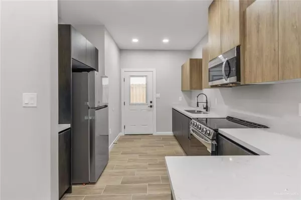 Mission, TX 78572,104 San Jose DR #4