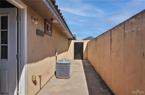 San Juan, TX 78589,301 S Ridge AVE