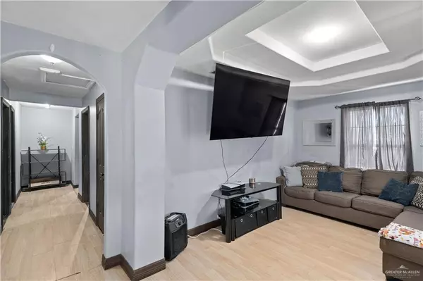 Mission, TX 78574,7202 Abram BLVD