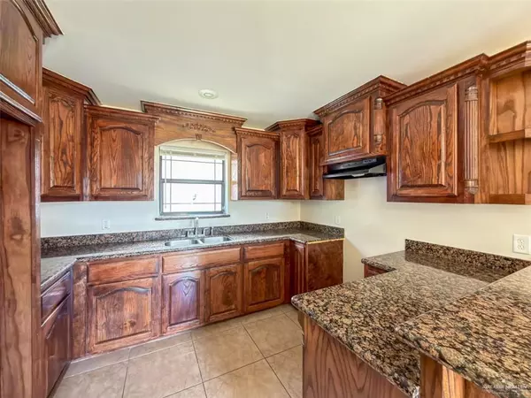 Alamo, TX 78516,1332 Royal Palm ST