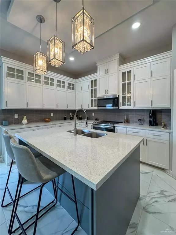 Alton, TX 78573,1313 W Dawes AVE W