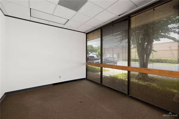 Mcallen, TX 78504,5018 N 10th ST