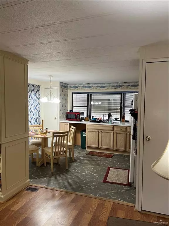 Weslaco, TX 78596,2802 Mesa Verde DR