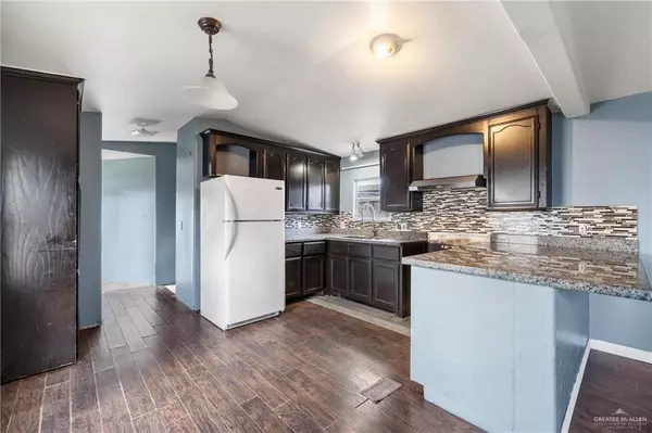 Mercedes, TX 78570,3811 S Mercedes DR S