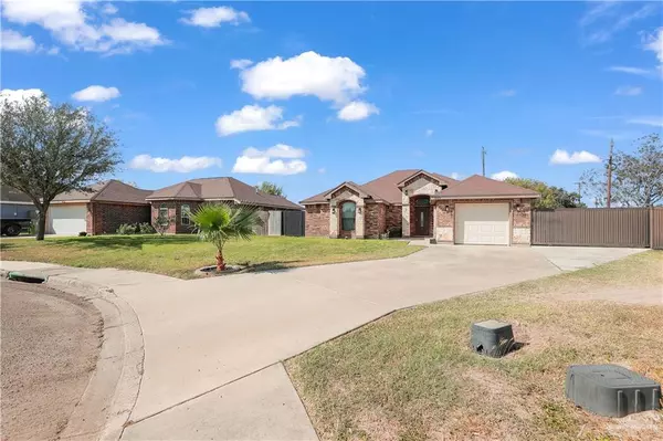 Alamo, TX 78516,949 Thomas LN