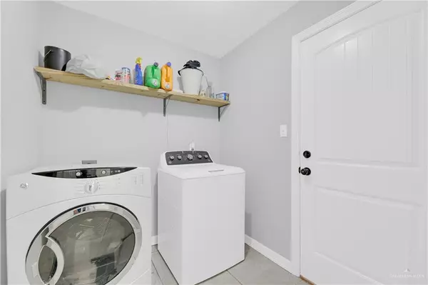 Alamo, TX 78516,949 Thomas LN