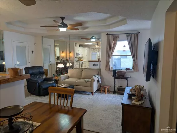 Palmview, TX 78572,2500 Starling CIR W #322