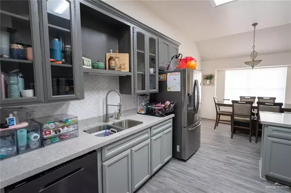 Weslaco, TX 78596,858 Quail Hollow DR