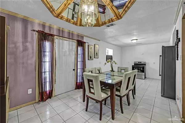 Palmview, TX 78572,204 Silverado DR E