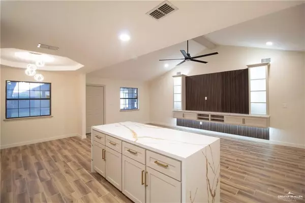 Edinburg, TX 78539,1615 Gloria Ann DR