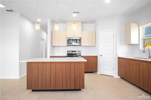 Edinburg, TX 78541,500 N Onyx AVE #2