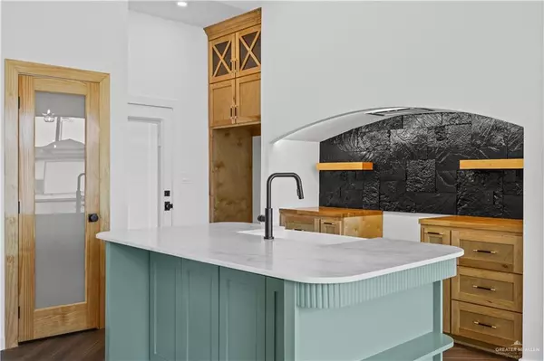 Edinburg, TX 78542,5904 N Playa Del Sol ST