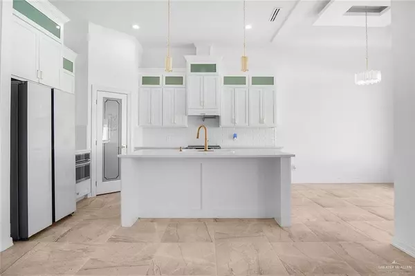 Edinburg, TX 78542,5413 San Roman Terrance