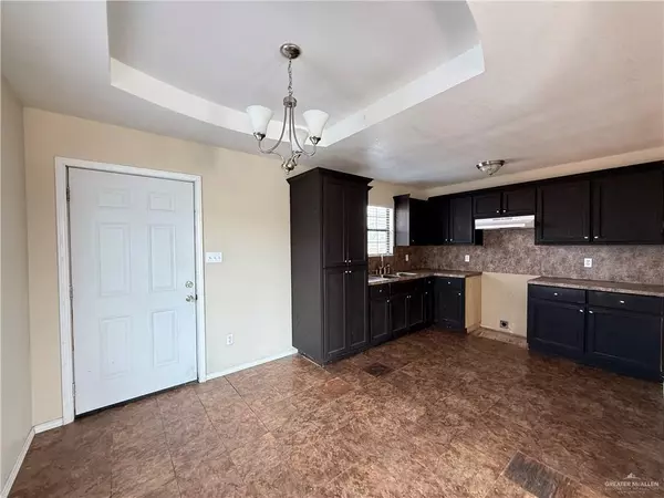 Edinburg, TX 78542,5709 Barry DR