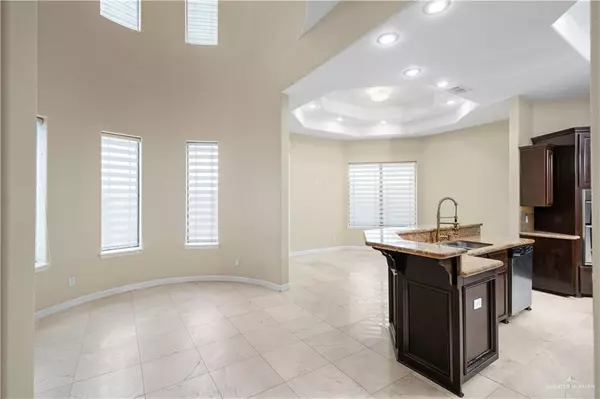 Edinburg, TX 78542,2806 Woods Drive South