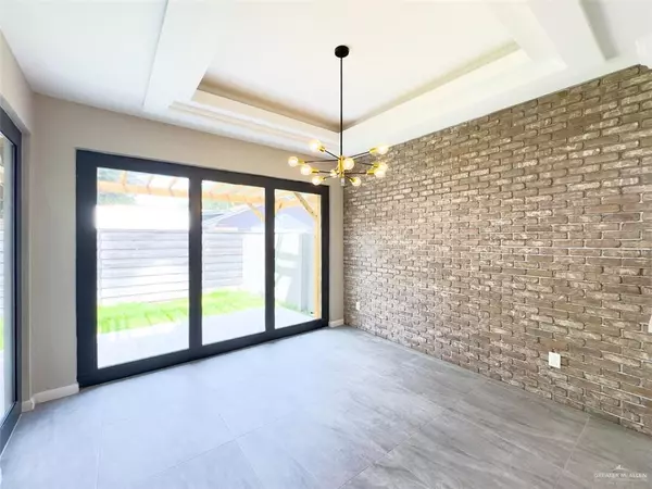 Mission, TX 78572,1925 Sunset DR