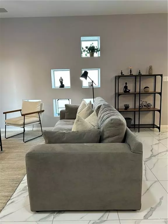 Mcallen, TX 78501,1320 E Camellia AVE #A