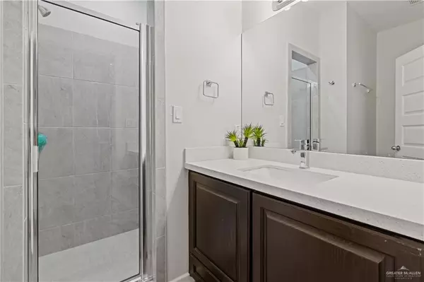 Mcallen, TX 78503,3020 S K Center ST #2