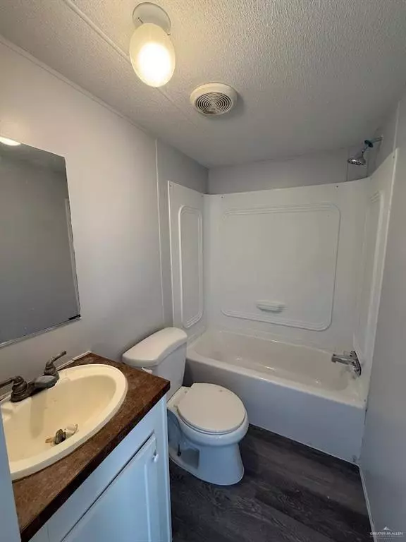 Los Fresnos, TX 78566,32962 Blue Jay WAY