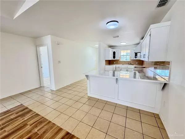 Edinburg, TX 78542,3525 Sol Dorado