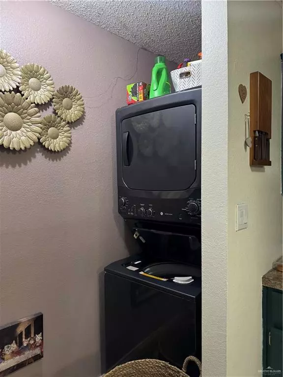 Weslaco, TX 78599,3920 Aggassi DR