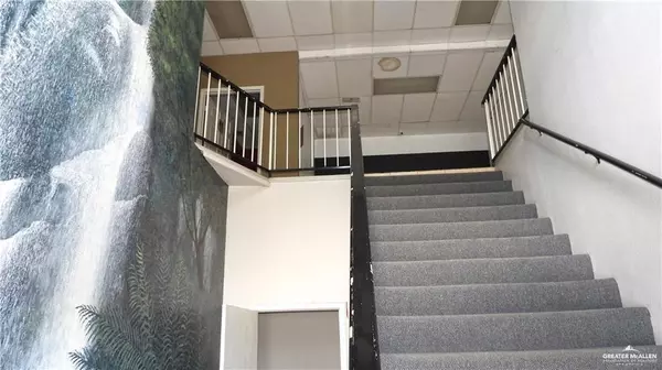 Mcallen, TX 78504,5401 N 10th ST #215