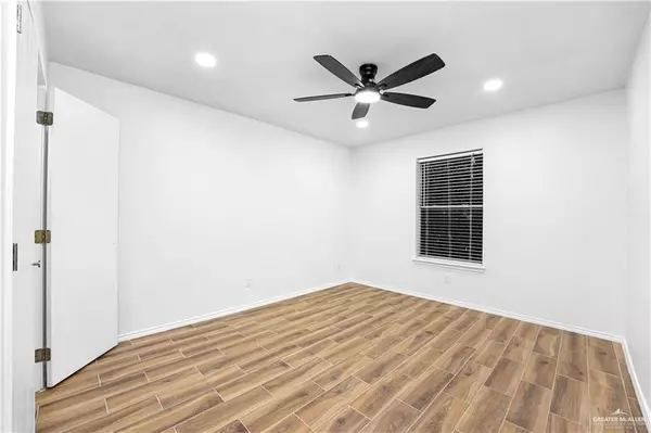 Mission, TX 78572,2002 W 1st ST