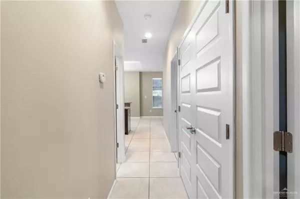 Edinburg, TX 78541,1209 Bodark DR #1