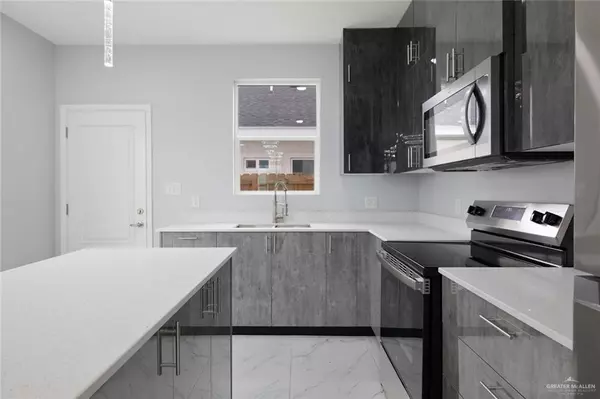 Edinburg, TX 78541,1300 N Aryana AVE