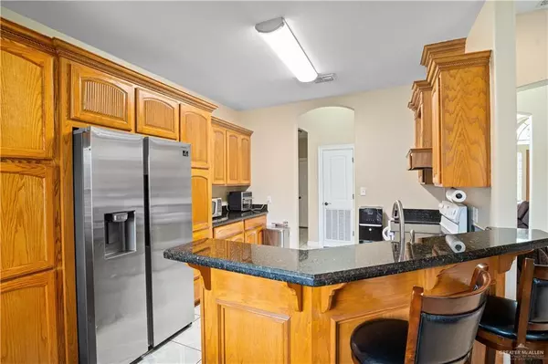 Mission, TX 78572,1013 W E ST