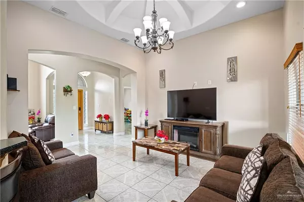 Mission, TX 78572,1013 W E ST