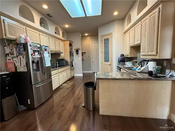 Mcallen, TX 78504,7300 5th ST