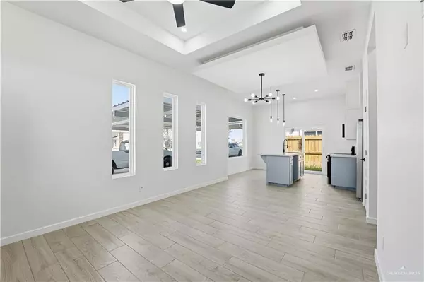 Mission, TX 78573,5709 Notre Dame AVE