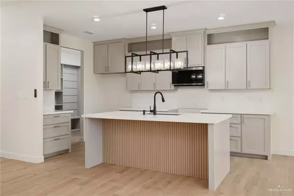 Alton, TX 78573,502 W La Pointe AVE