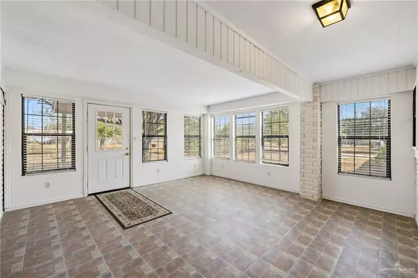 Edinburg, TX 78542,2715 Slaughter DR