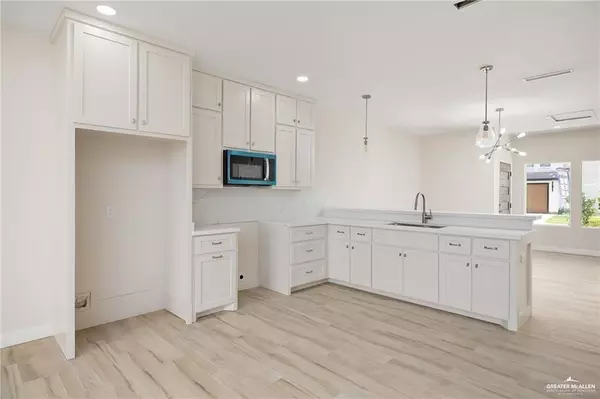 Mission, TX 78501,2508 E Solar DR