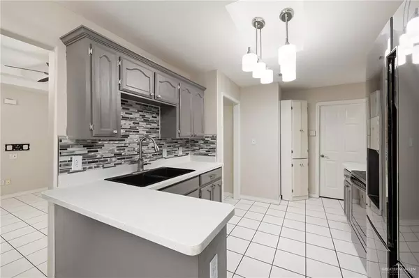 Mcallen, TX 78504,2613 Umbrellabird AVE