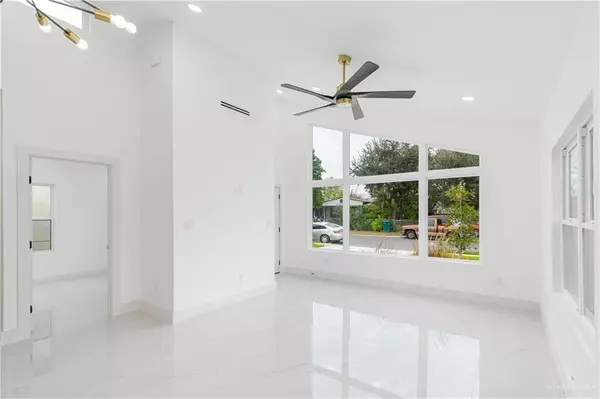 Pharr, TX 78577,207 E Diaz AVE