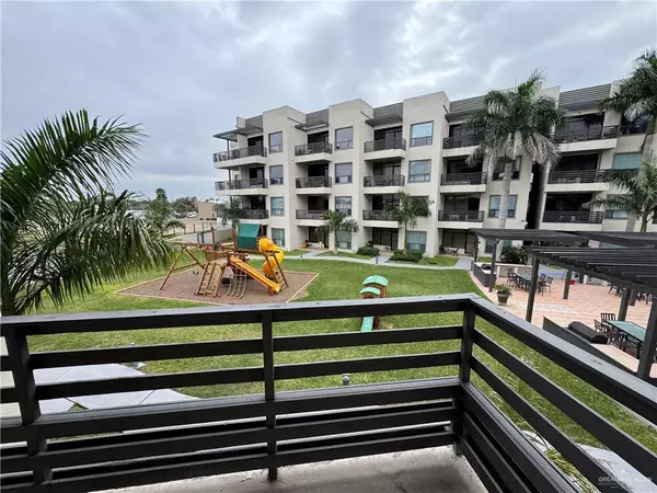 Mission, TX 78572,813 Travis ST #213